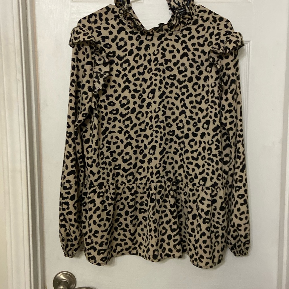 Cheetah print boutique top